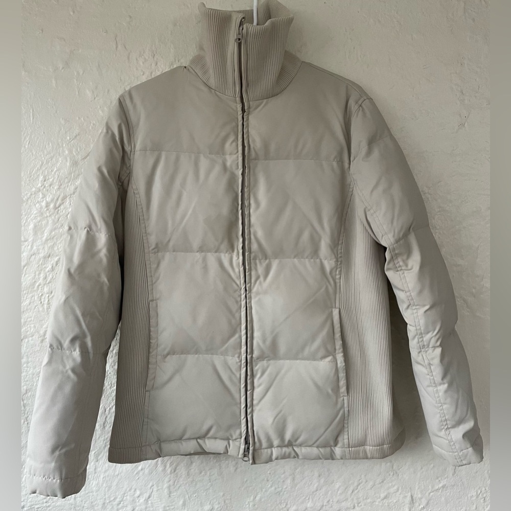 Gap Jacket Womens Cream waterfowl Down Filled Insulated Quilted Puffer; size M